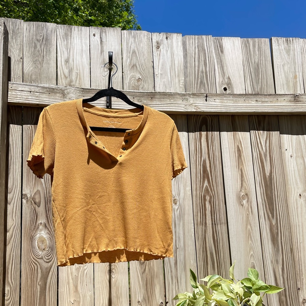 American Eagle top